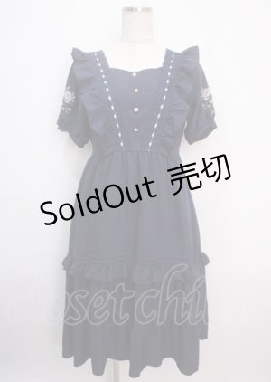 画像: axes femme / ハシゴレース×袖バラ刺繍ワンピース F 紺 Y-25-03-14-109-AX-OP-SZ-OS