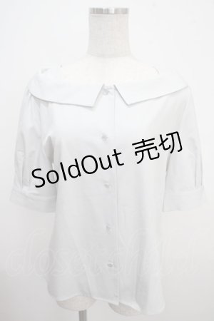 画像: F&A / 衿付きオフショルシャツ F ライトグレー Y-25-03-21-085-LO-BL-SZ-ZY