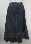 画像2: axes femme / 前釦刺繍入ミドルスカート M インディゴ Y-25-03-23-115-AX-SK-SZ-ZY (2)