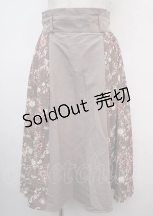 画像: axes femme / シャビーシックフラワー柄スカート M グレージュ Y-25-03-23-116-AX-SK-SZ-ZY