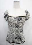 画像1: Ozz oneste / 蝶×花ptシャーリングカットソー  オフ×黒 Y-25-03-26-101-OO-TO-SZ-ZY (1)
