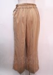 画像2: axes femme / サイドバックルタックパンツ F キャメル Y-25-04-01-170-AX-PA-SZ-ZI (2)