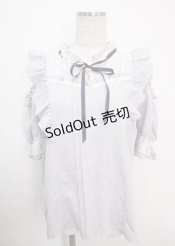 画像1: axes femme POETIQUE / レース使い肩あきフリルブラウス M サックス Y-25-04-03-010-AX-BL-SZ-ZY (1)