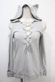 画像1: NieR Clothing / 肩出しレースアップトップス F グレー Y-25-04-15-040-PU-TO-SZ-ZY (1)