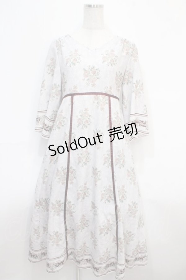 画像1: axes femme / ウォールオーナメント柄ワンピース M キナリ Y-25-04-15-106-AX-OP-SZ-ZY (1)