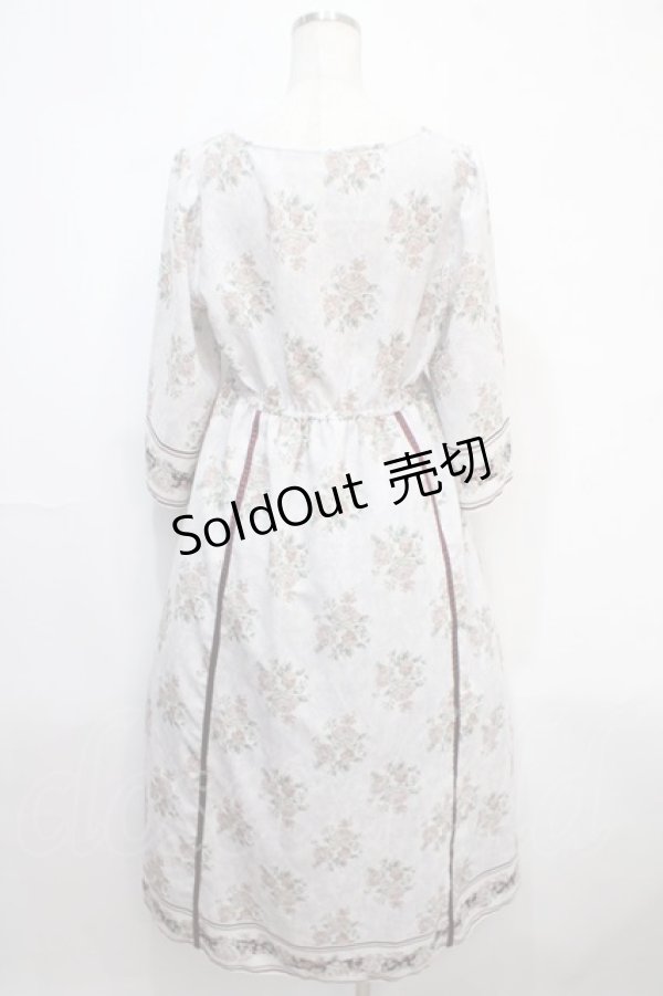 画像2: axes femme / ウォールオーナメント柄ワンピース M キナリ Y-25-04-15-106-AX-OP-SZ-ZY (2)
