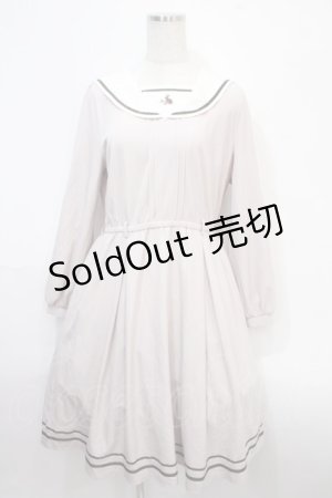 画像: axes femme POETIQUE / ウサギ刺繍セーラーワンピース【多屋来夢コラボ】 M ピンク Y-25-04-15-108-AX-OP-SZ-ZY