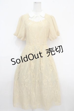 画像: axes femme / バルーン袖レースワンピース  イエロー Y-25-04-15-120-AX-OP-SZ-ZI