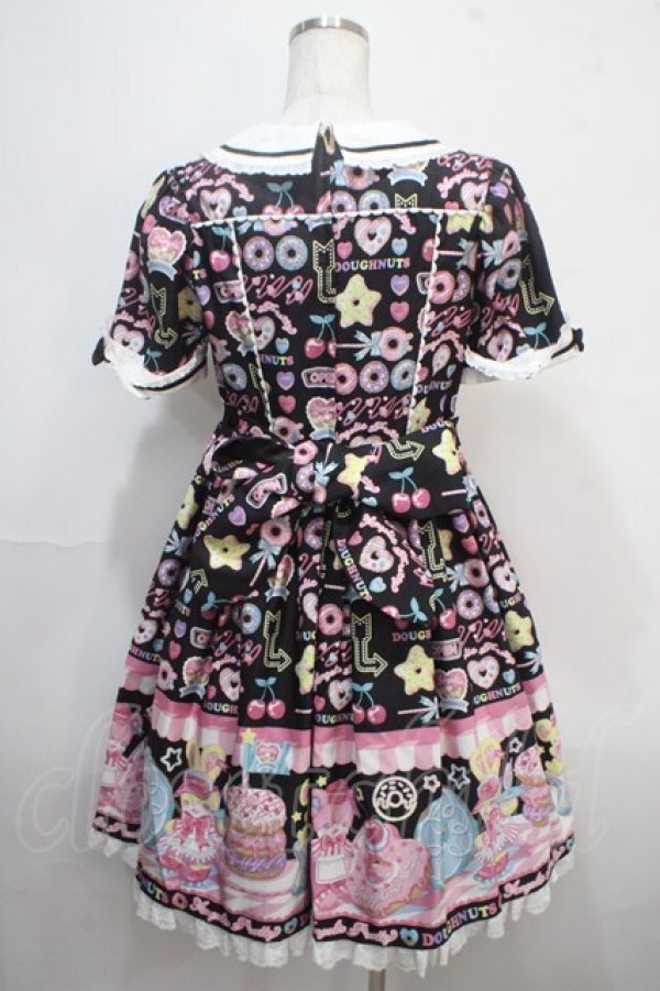 画像2: Angelic Pretty / Toy's Donut Dinerワンピース  クロ Y-25-04-15-140-AP-OP-SZ-ZS (2)