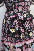 画像5: Angelic Pretty / Toy's Donut Dinerワンピース  クロ Y-25-04-15-140-AP-OP-SZ-ZS (5)
