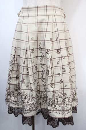 画像: axes femme / リボン付パネル刺繍スカート  ベージュ Y-25-04-15-170-AX-SK-SZ-ZT139
