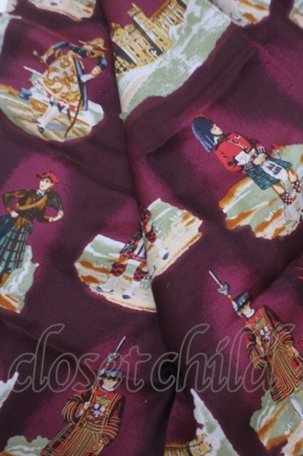 画像2: Jane Marple / Old Englandのスカーフ  ボルドー Y-25-04-17-086-JM-ZA-SZ-ZY (2)