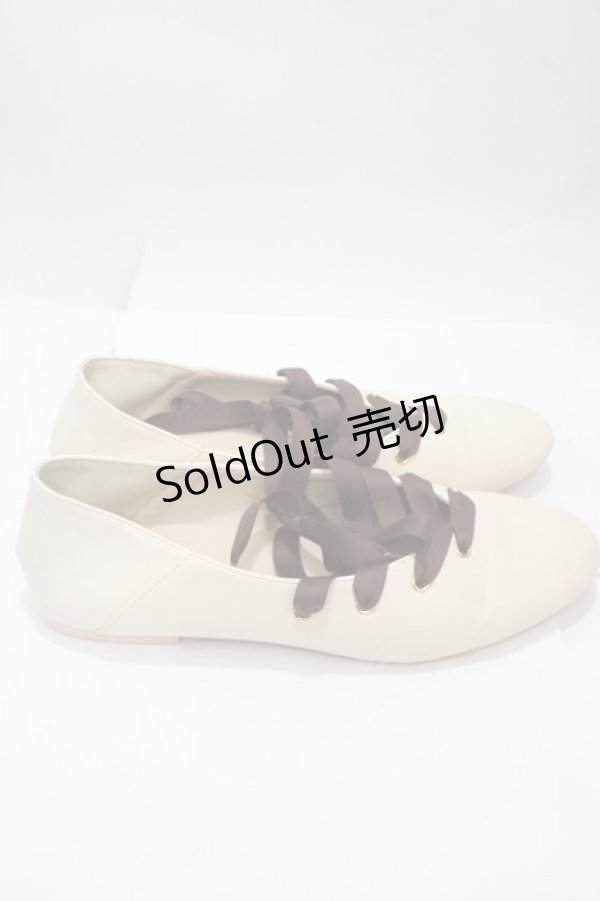 画像4: axes femme / SH レースアップフラットパンプス  ベージュ Y-25-04-17-116-AX-SH-SZ-ZY (4)