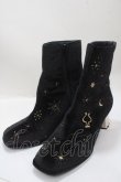 画像1: axes femme POETIQUE / 天体モチーフ刺繍ベロアブーツ  黒 Y-25-04-17-118-AX-SH-SZ-ZY (1)