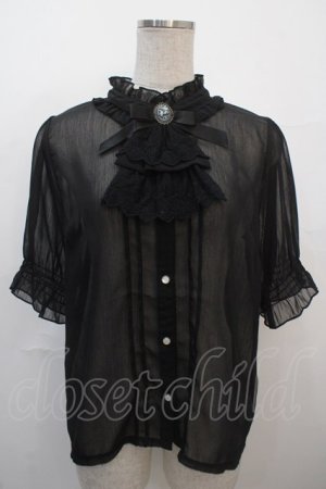 画像: axes femme / カメオ×ジャボブローチ付ブラウス F 黒 Y-25-04-20-015-AX-BL-SZ-ZY