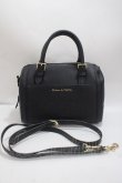 画像1: Maison de FLEUR / モノグラムポケットボストンショルダーバッグ F ブラック Y-25-04-23-005-LO-BG-SZ-ZY (1)