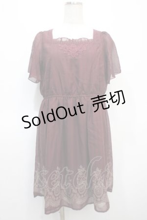 画像: axes femme / ストライプレースプリント半袖ワンピース  ワイン Y-25-04-23-107-AX-OP-SZ-ZI