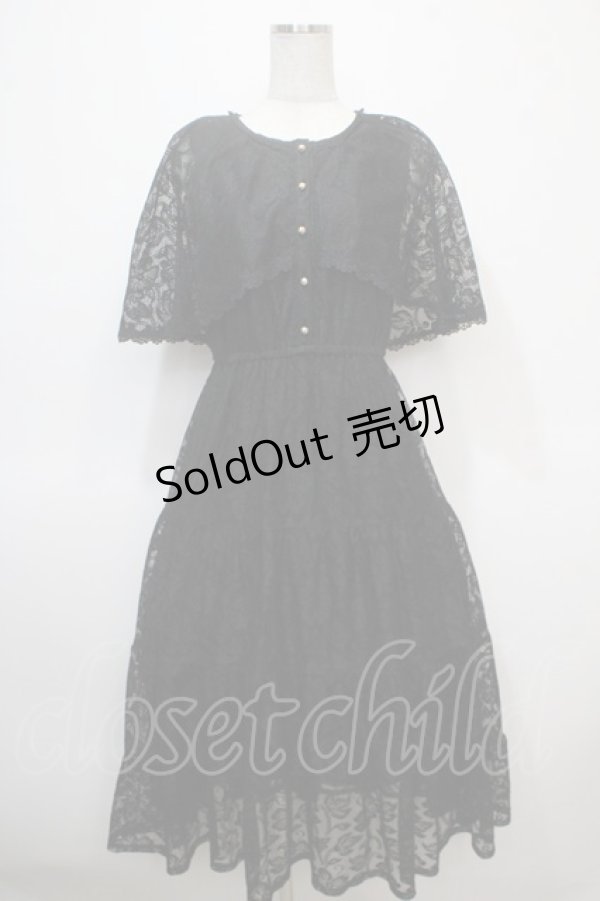 画像1: axes femme / ケープ風レースティアードワンピース F 黒 Y-25-04-23-125-AX-OP-SZ-ZY (1)