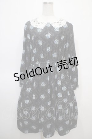 画像: Fi.n.t  / 花柄ワンピース  黒 Y-25-04-23-126-LO-SK-SZ-ZY