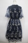 画像2: axes femme NOSTALGIE / チュール刺繍ワンピース M 紺 Y-25-04-26-064-AX-OP-SZ-ZY (2)