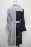 画像2: axes femme / 薔薇刺繍バイカラーワンピース M 紺 Y-25-04-26-067-AX-OP-SZ-ZY (2)