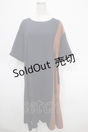 画像: axes femme / 柄切替ワンピース  紺 Y-25-04-26-070-AX-OP-SZ-ZI