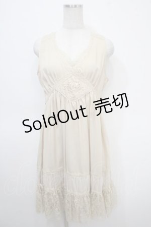 画像: axes femme / ビジューｘレースワンピース M キナリ Y-25-04-26-038-AX-OP-SZ-ZY