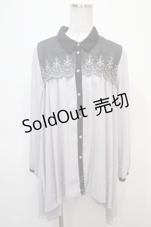 画像: axes femme / ヨーク刺繍イレヘムチュニック F グレー Y-25-04-28-016-AX-TO-SZ-ZI