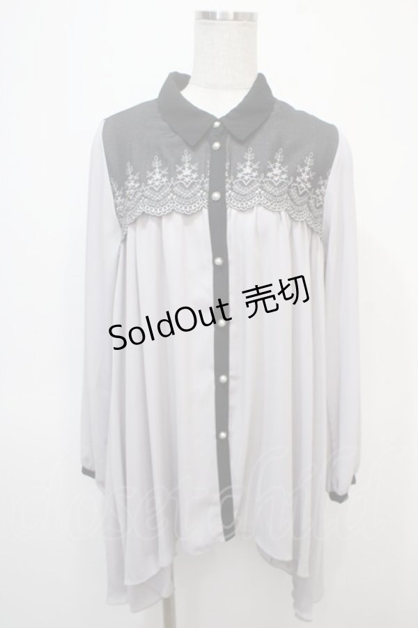 画像1: axes femme / ヨーク刺繍イレヘムチュニック F グレー Y-25-04-28-016-AX-TO-SZ-ZI (1)
