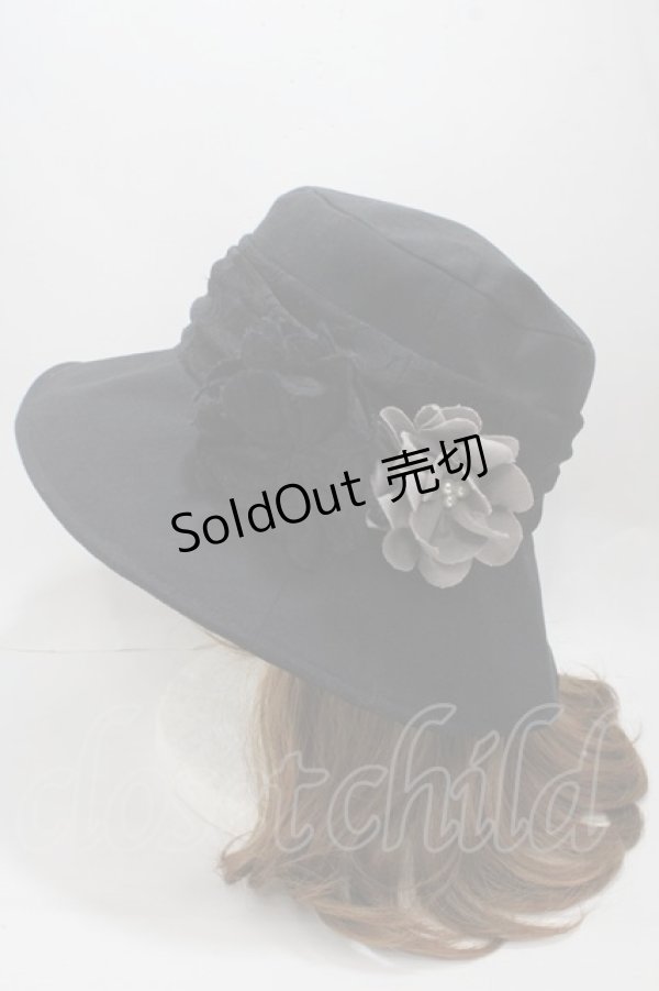 画像2: axes femme / コサージュ付きUVハット  黒 Y-25-04-30-053-AX-AC-SZ-ZY (2)