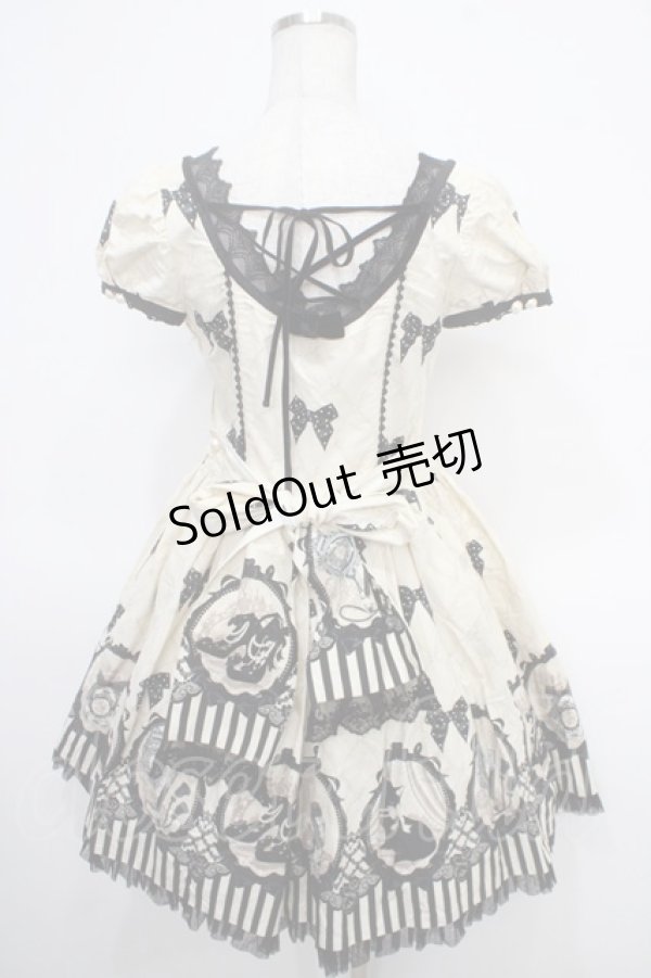 画像2: Angelic Pretty / Cinema Dollワンピース  アイボリー Y-25-05-05-088-AP-OP-AS-ZY (2)