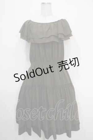 画像: axes femme / 襟取り外しシャーリングワンピース  カーキ Y-25-05-10-099-AX-OP-SZ-ZY