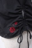 画像3: Ozz oneste / 薔薇刺繍ハイネックカットソー  黒 Y-25-05-14-056-OO-TO-SZ-ZY (3)