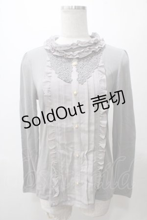 画像: axes femme / 胸元ブラウス風プルオーバー  グレー Y-25-05-19-012-AX-TO-AS-ZY