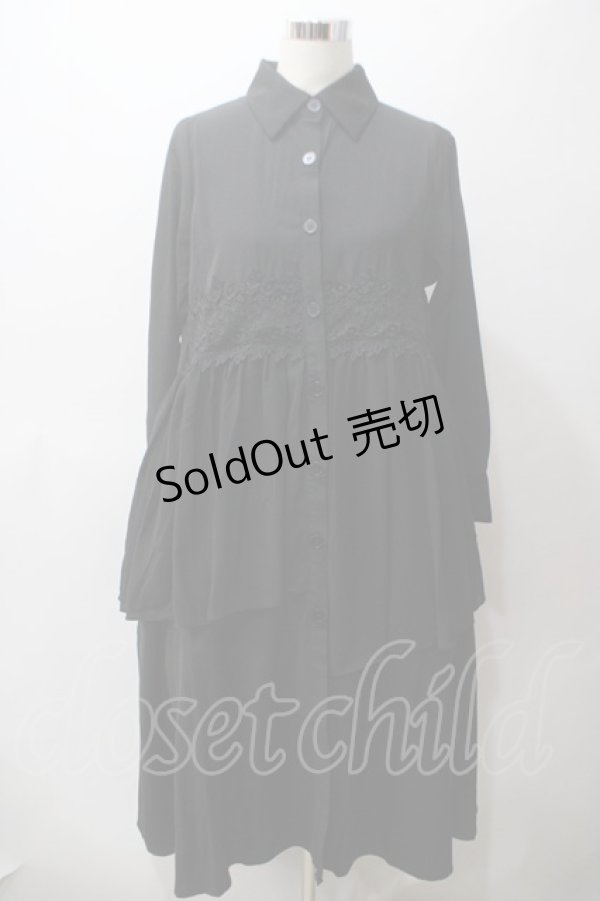 画像1: 【SALE】axes femme / レースフリル重ねシャツワンピース F 黒 Y-25-05-19-101-AX-OP-SZ-ZT073 (1)