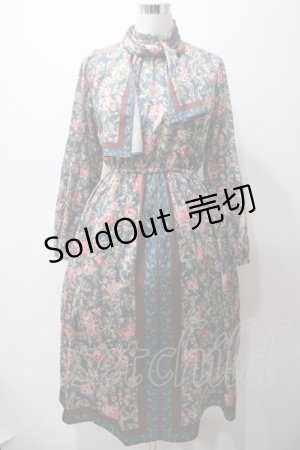 画像: axes femme / パネル柄ボウタイ付きワンピ M グリーン Y-25-05-19-112-AX-OP-SZ-ZI