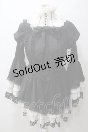画像: MARBLE / アーチブレード切り替え立ち衿クラシックワンピース  黒 Y-25-05-19-120-GO-OP-SZ-ZY