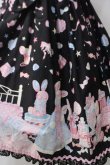 画像4: Angelic Pretty / ドリーミィドールハウスラウンドジャンパースカート  黒 Y-25-05-19-125-AP-OP-SZ-ZY (4)