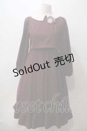 画像: 【SALE】m petit by misako / サンリオキャラクターズコラボ マイメロディワッペン付きワンピース  ボルドー Y-25-05-19-152-LO-OP-SZ-ZT044