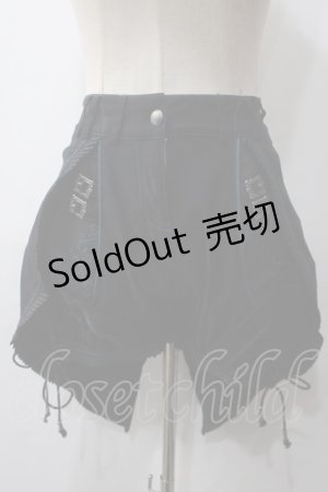 画像: Ozz oneste / 燕尾オーバースカート付きショートパンツ  黒 Y-25-05-19-163-OO-PA-SZ-ZY