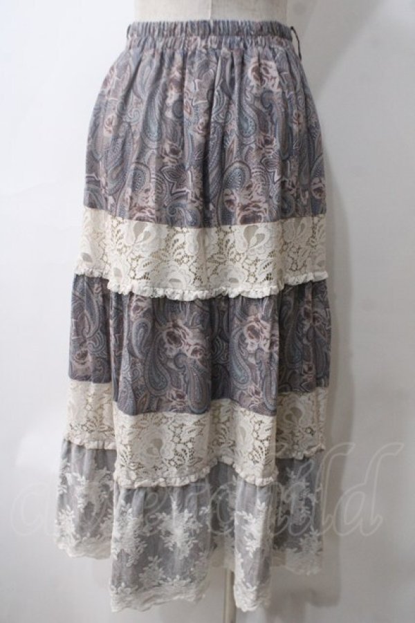 画像2: axes femme / ペイズリー×花柄ロングスカート  グレー Y-25-05-25-206-AX-SK-SZ-ZY (2)