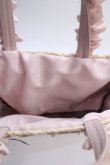 画像3: Maison de FLEUR / パールフリルハンドルカゴバッグ F ピンク Y-25-05-25-038-LO-BG-SZ-ZY (3)