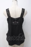 画像2: Ozz oneste / 薔薇刺繍ノースリーブトップス  黒 Y-25-05-29-022-OO-TO-SZ-ZY (2)