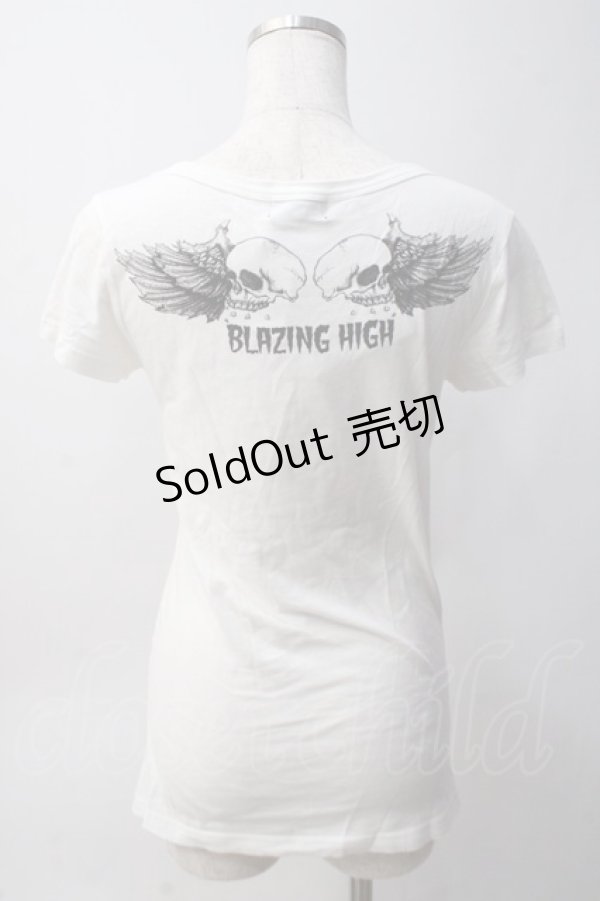 画像2: GLAD NEWS / スカルウィングTシャツ R 白 Y-25-06-01-073-GL-TS-SZ-ZY (2)