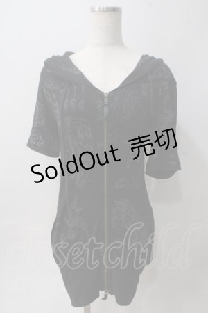 画像: NAOTO SEVEN / 総柄半袖ロングパーカー  黒 Y-25-06-01-079-HN-TO-SZ-ZY