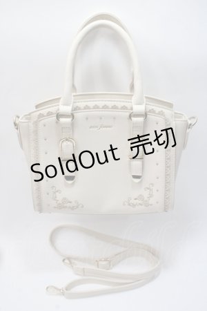 画像: axes femme / スカラップボストンバッグ  生成り Y-25-06-01-037-AX-BG-SZ-ZY