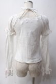 画像2: Angelic Pretty / 三段シャーリングカットソー  シロ Y-25-06-03-054-AP-TO-SZ-ZY (2)