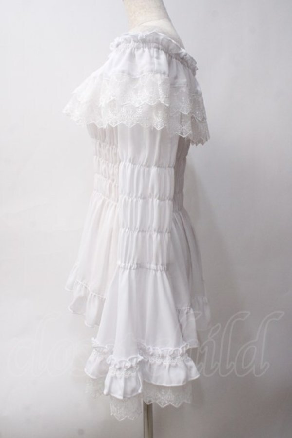画像3: ATELIER PIERROT / オフショルダーシャーリングカットソー  ホワイト Y-25-06-03-056-EL-BL-SZ-ZY (3)