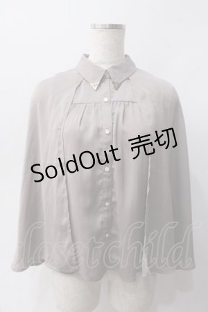 画像: axes femme POETIQUE / ケープデザインブラウス  チャコール Y-25-06-03-028-AX-BL-SZ-ZY