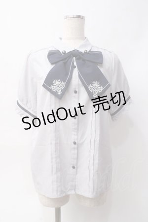 画像: axes femme / 刺繍リボンセットブラウス  サックス Y-25-06-09-075-AX-BL-SZ-ZY